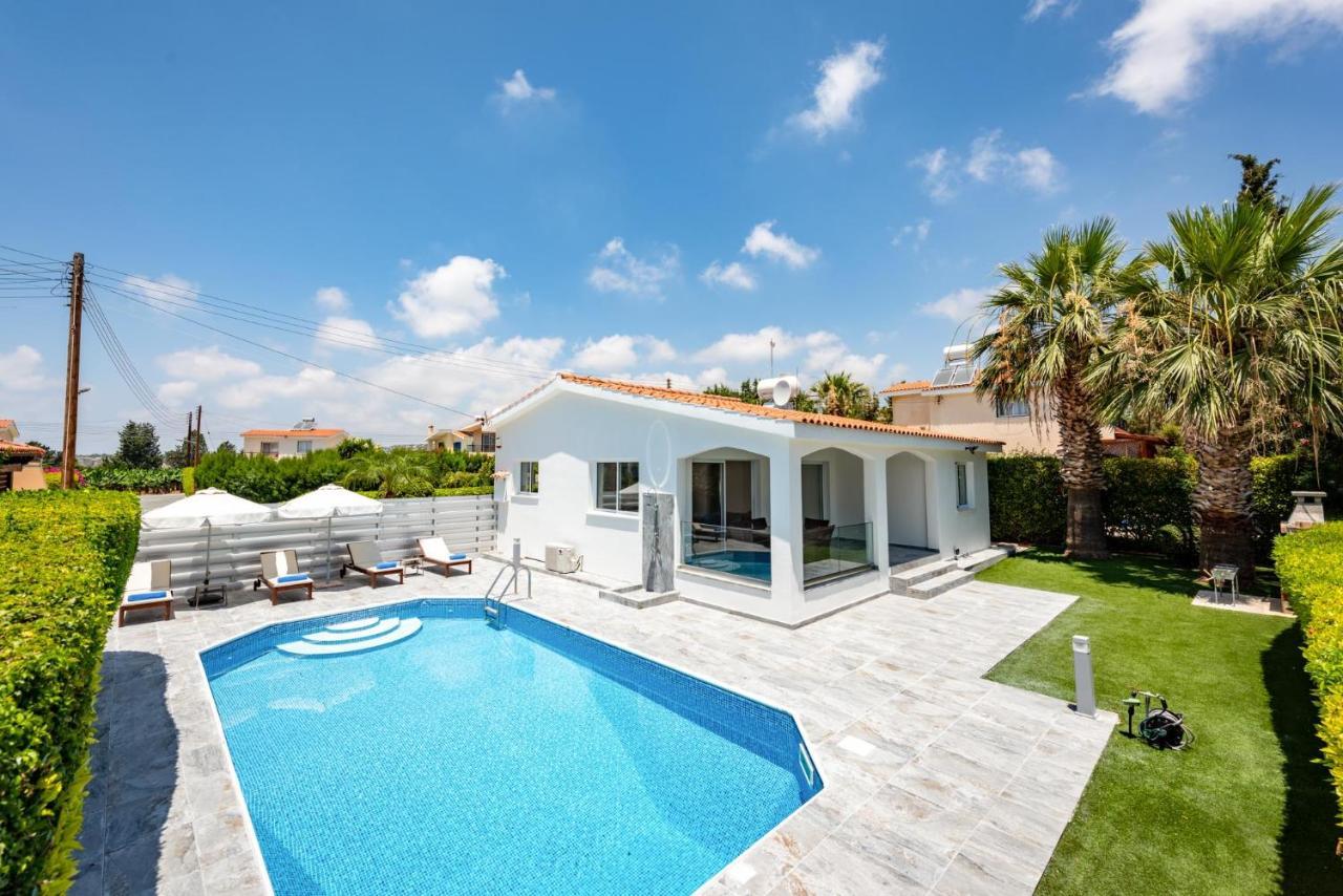 Bungalow Mikaella By Ezoria Villas Kólpos tón Korallíon Eksteriør bilde