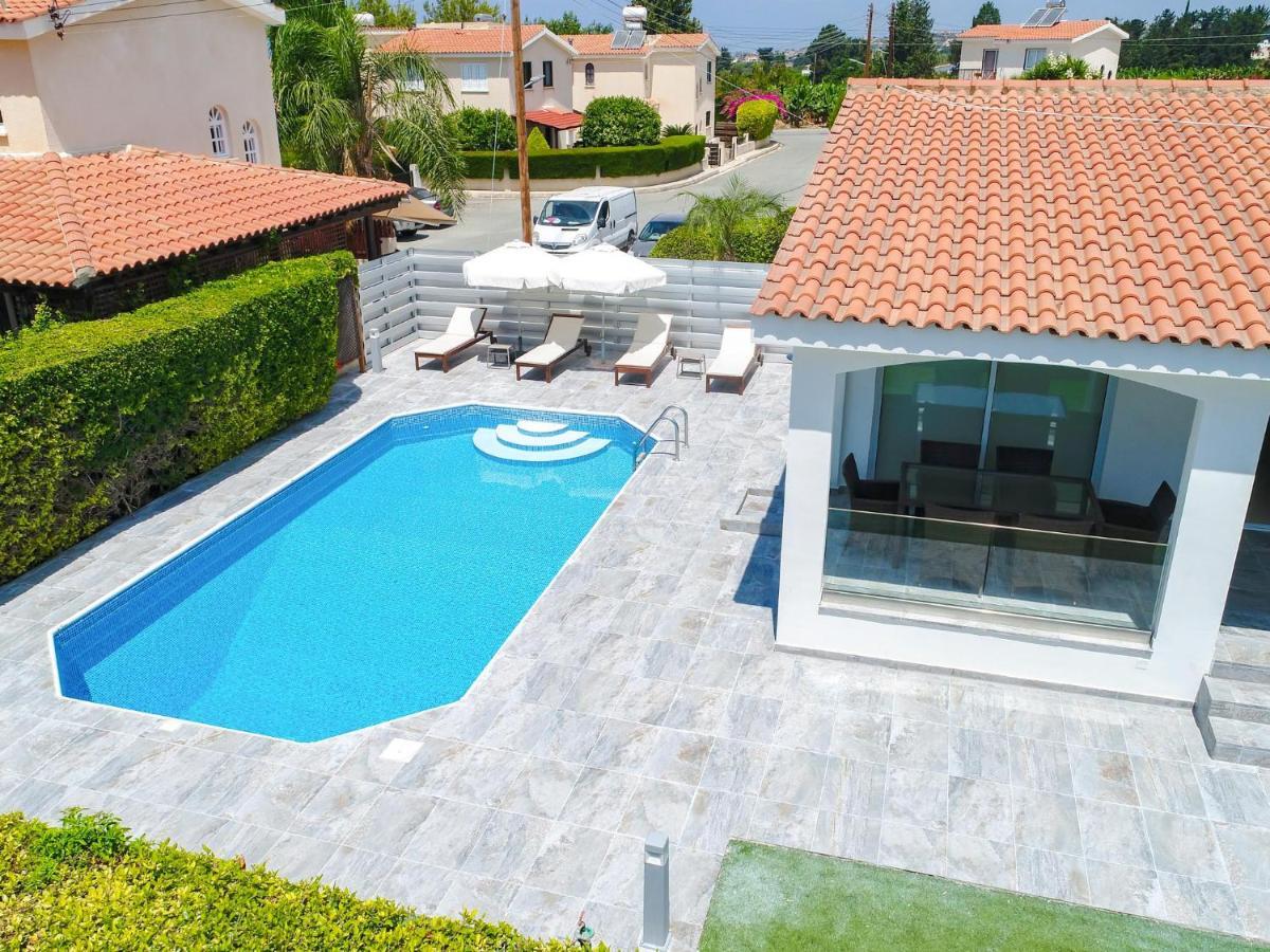 Bungalow Mikaella By Ezoria Villas Kólpos tón Korallíon Eksteriør bilde